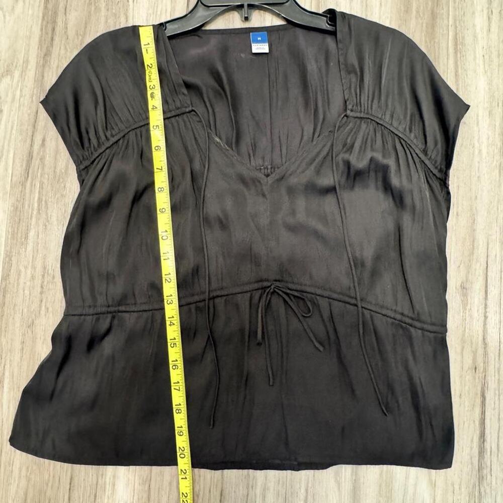 Old navy black top with tie detail